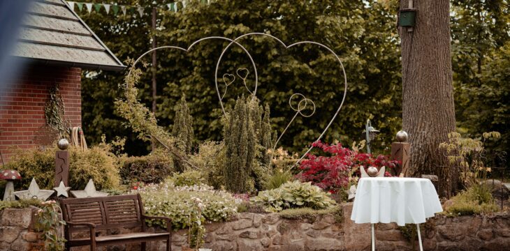 Freie Trauung auf dem Rasen